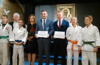 Prestiżowe wyróżnienie dla prezydenta Bartyli