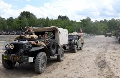 Miłośnicy militariów zjechali do Bytomia