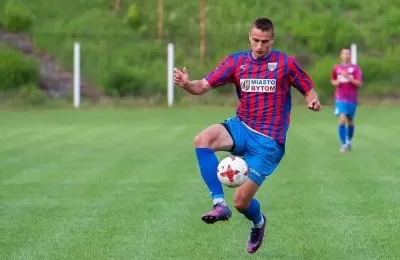 Wyjazdowe zwycięstwo niebiesko-czerwonych