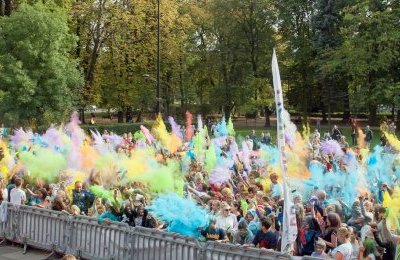 Holi Festival. Barwne szaleństwo w Bytomiu