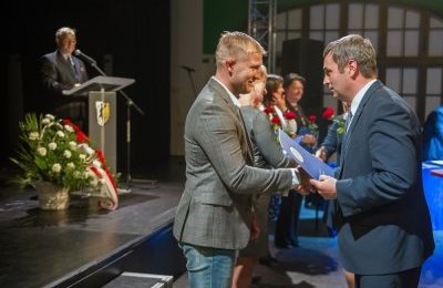 Prezydent nagrodził nauczycieli