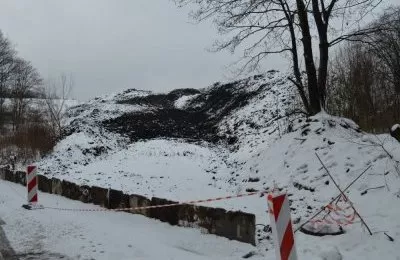Czy była budowana nielegalna droga w rejonie ul.