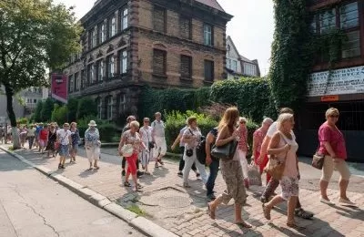 Majowe wycieczki z przewodnikiem