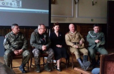 O rekonstrukcji miechowickiej słów kilka