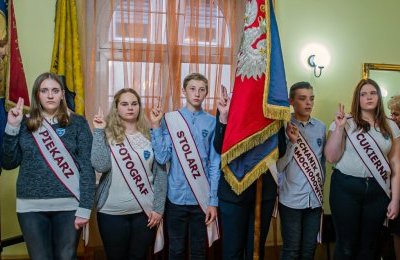 Uczniowie pod okiem specjalistów nauczą się zaw