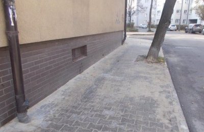 Remont chodnika przy ul. Woźniaka