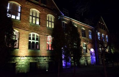 Elewacja budynku ProFort Centrum została podświe