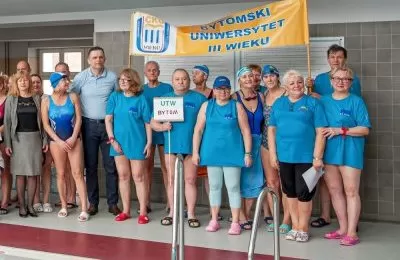 Seniorzy kontra młodzież