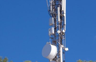 Inwestor wycofał wniosek na budowę stacji bazowe