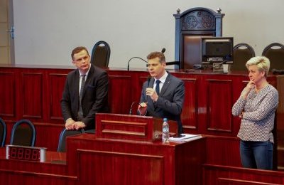 Władze miasta spotkały się z dyrektorami placó