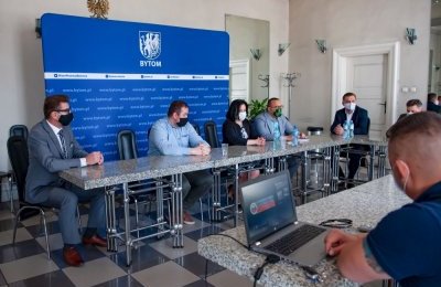 Kibice bytomskiej Polonii wsparli klub