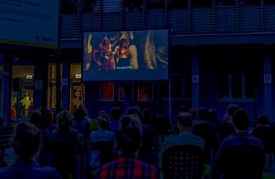 Becek zainaugurował kino w plenerze