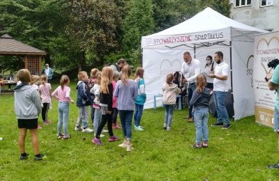 Wyposażeni i uśmiechnięci - gotowi do szkoły