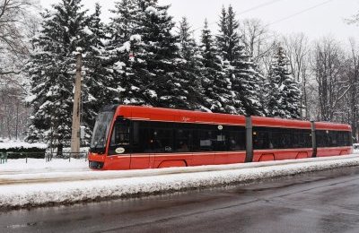Uwaga pasażerowie korzystający z komunikacji tra