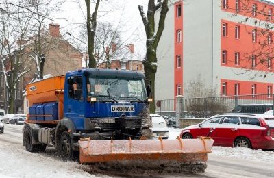 Intensywne opady śniegu w całym kraju. Apelujemy