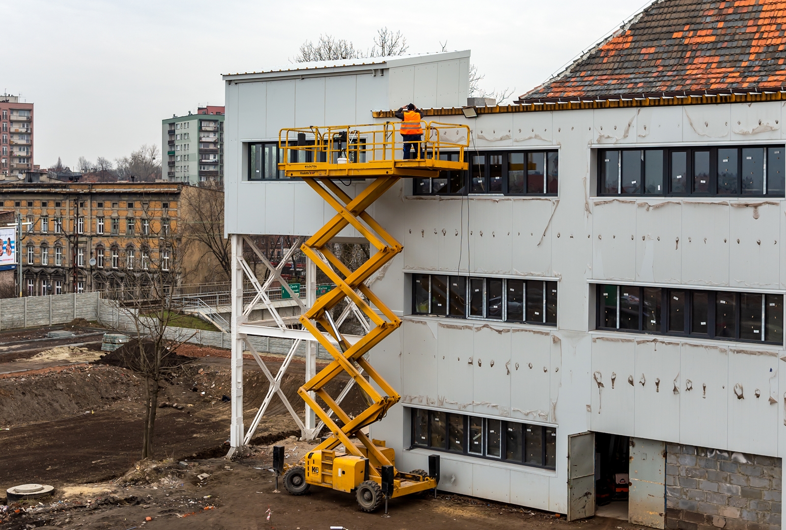 Obiekty po byłej kopalni pięknieją z dnia na dzień