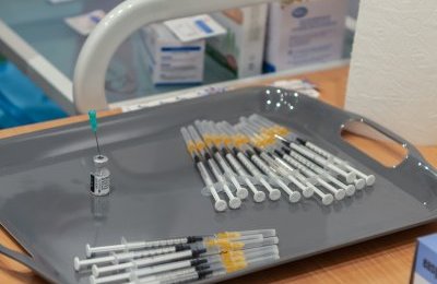 Uwaga mieszkańcy! Punkty szczepień dysponują po
