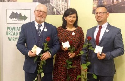 Odznaki honorowe dla pracowników PUP za zasługi