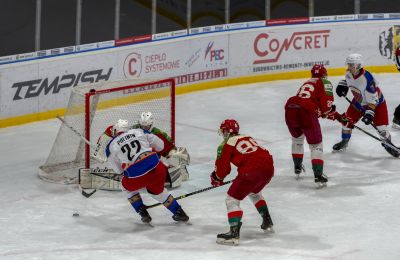 Hokejowa Polonia wciąż niepokonana