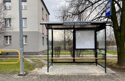 Nowe wiaty stanęły na przystankach komunikacji m