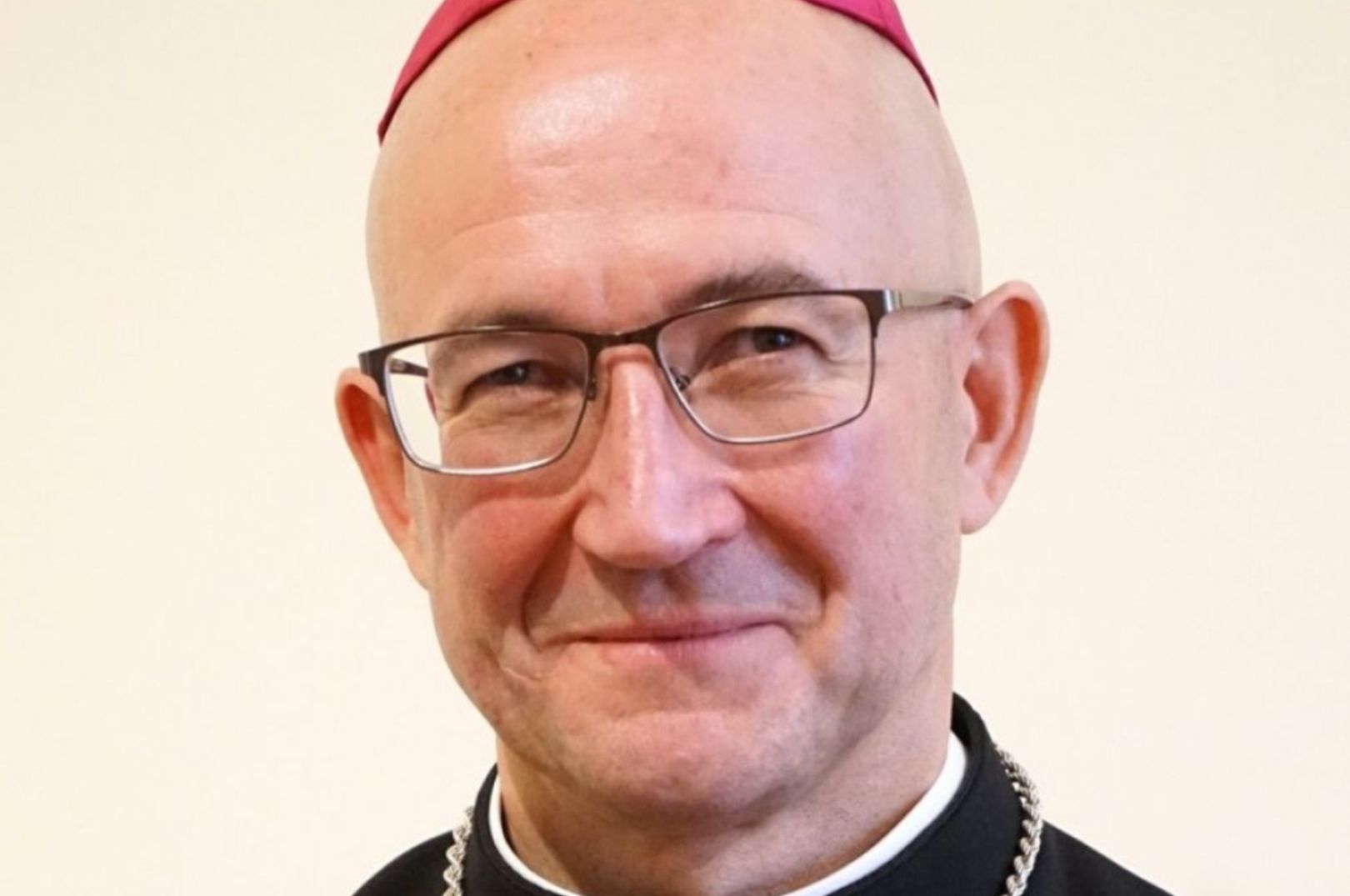 Pochodzący z Bytomia biskup Adrian Galbas będzie nowym arcybiskupem archidiecezji katowickiej - fot. za www.episkopat.pl