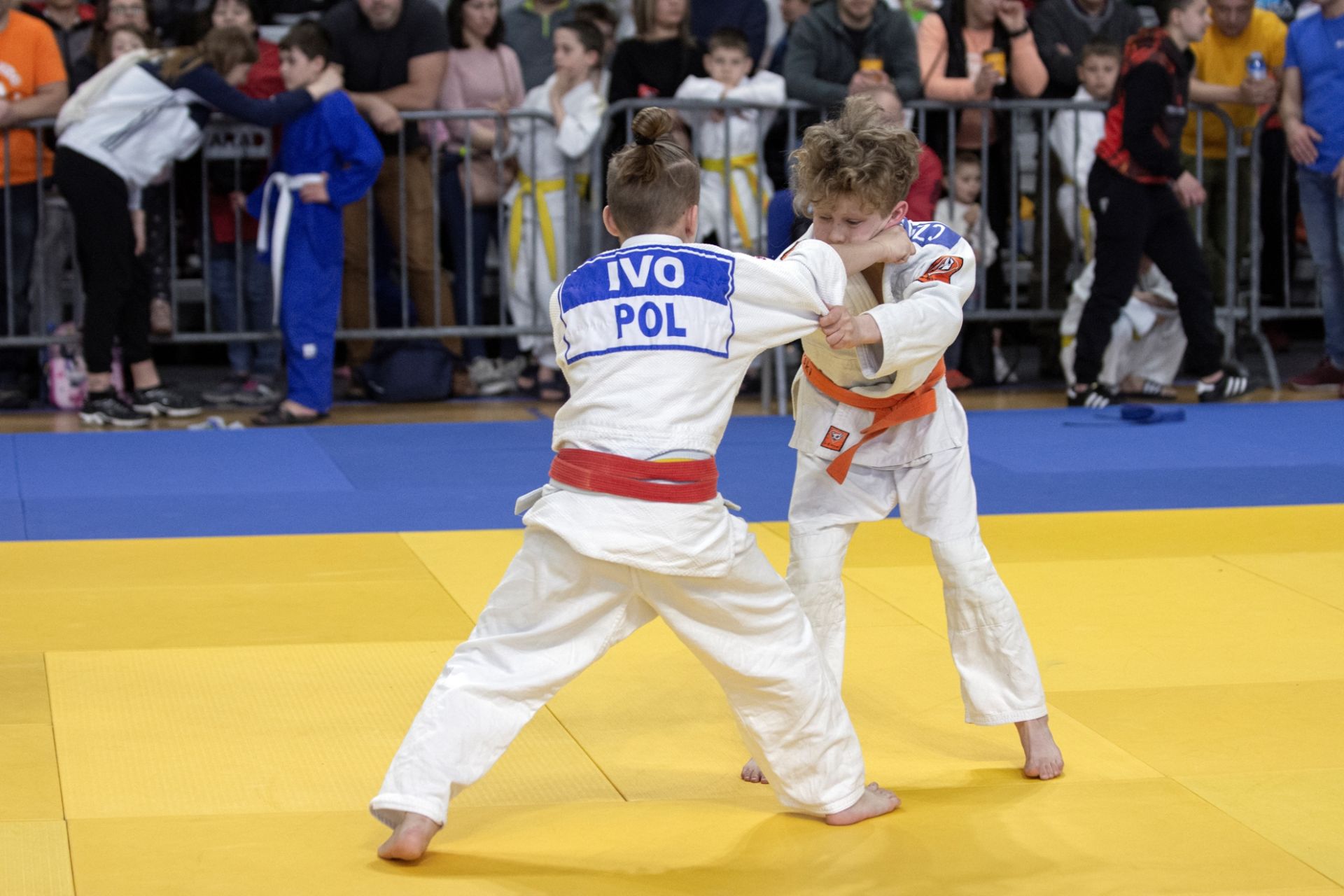 Judocy rywalizowali podzieleni na kategorie wiekowe i wagowe Zdjęcia z turnieju judo