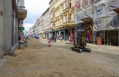 Trwa rewitalizacja ulicy Dworcowej. Co nowego na p
