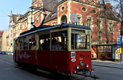 Historyczna „N” wraca na ulicę Piekarską