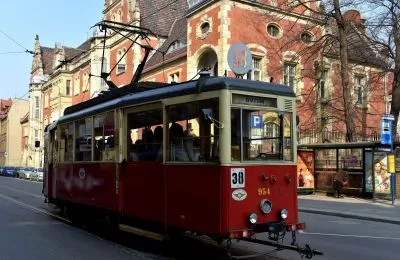 Historyczna „N” wraca na ulicę Piekarską
