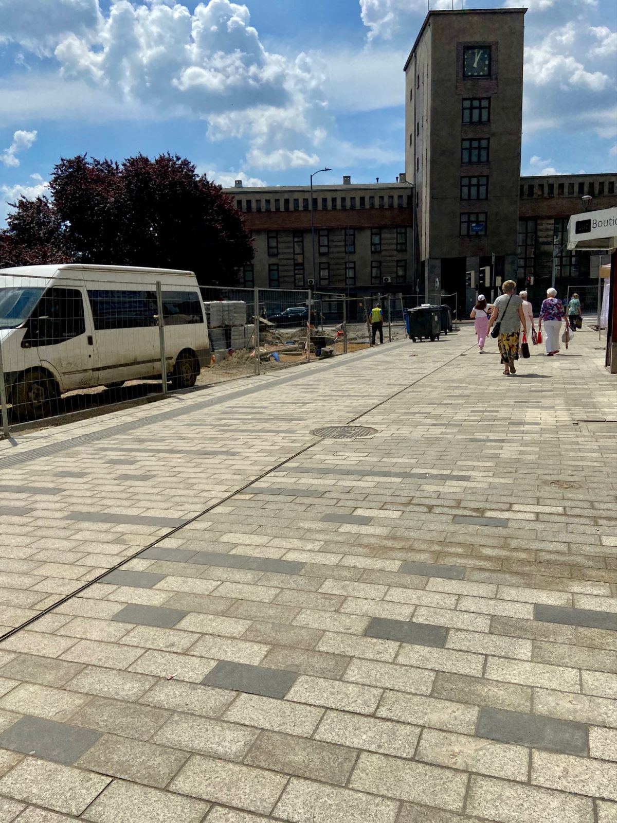 Trwa rewitalizacja ul. Dworcowej, jednej z najważniejszych ulic w naszym mieście