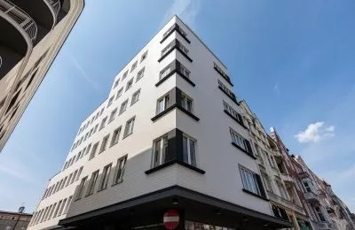 Powrót w glorii - budynek przy ul. Szymanowskiego