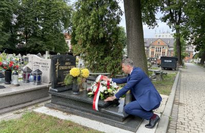 Prezydent Bytomia odwiedził grób Anieli Szybińs