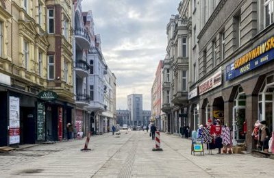 Trwa rewitalizacja ulicy Dworcowej. Co słychać n