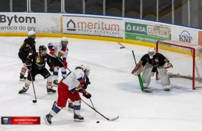 Hokeistki Polonii Bytom pokonały Cracovię