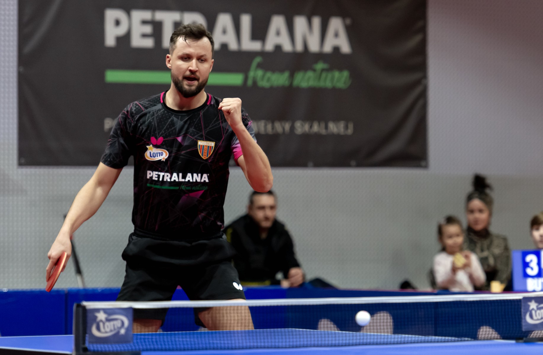 O awans będzie trudno, ale bytomscy tenisiści wciąż pozostają w grze. Na zdjęciu Patryk Chojnowski