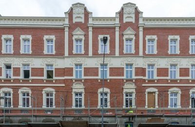 Nowa elewacja kamienic przy ul. Piłsudskiego 34 -