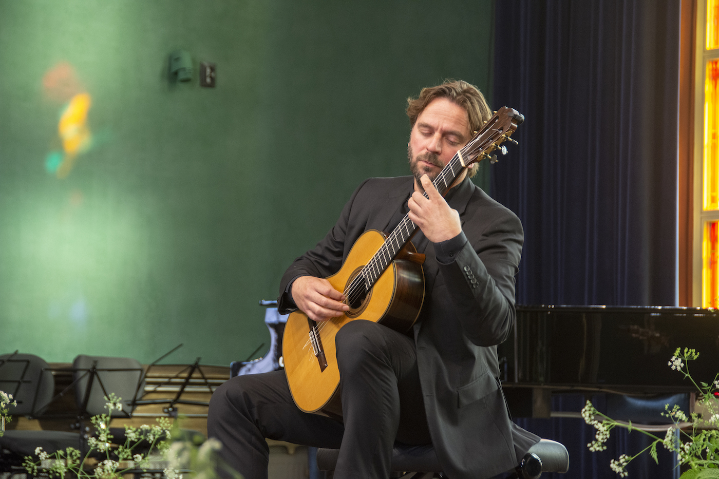 Gitarzysta Marcin Dylla