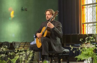 Solowo i kameralnie na gitarze