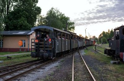 Nocna szychta z wąskotorówką
