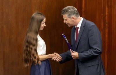 Prezydent wręczył awanse nauczycielom
