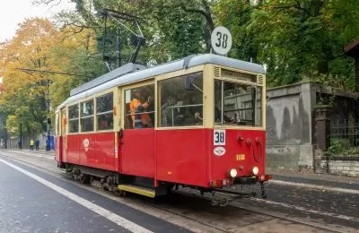 Tramwaj linii „38” wraca na tory na ul. Piekar