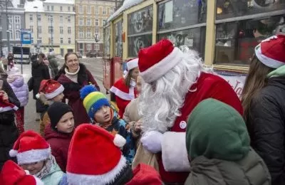 Mikołaj w wyjątkowym tramwaju zawitał do Bytomi