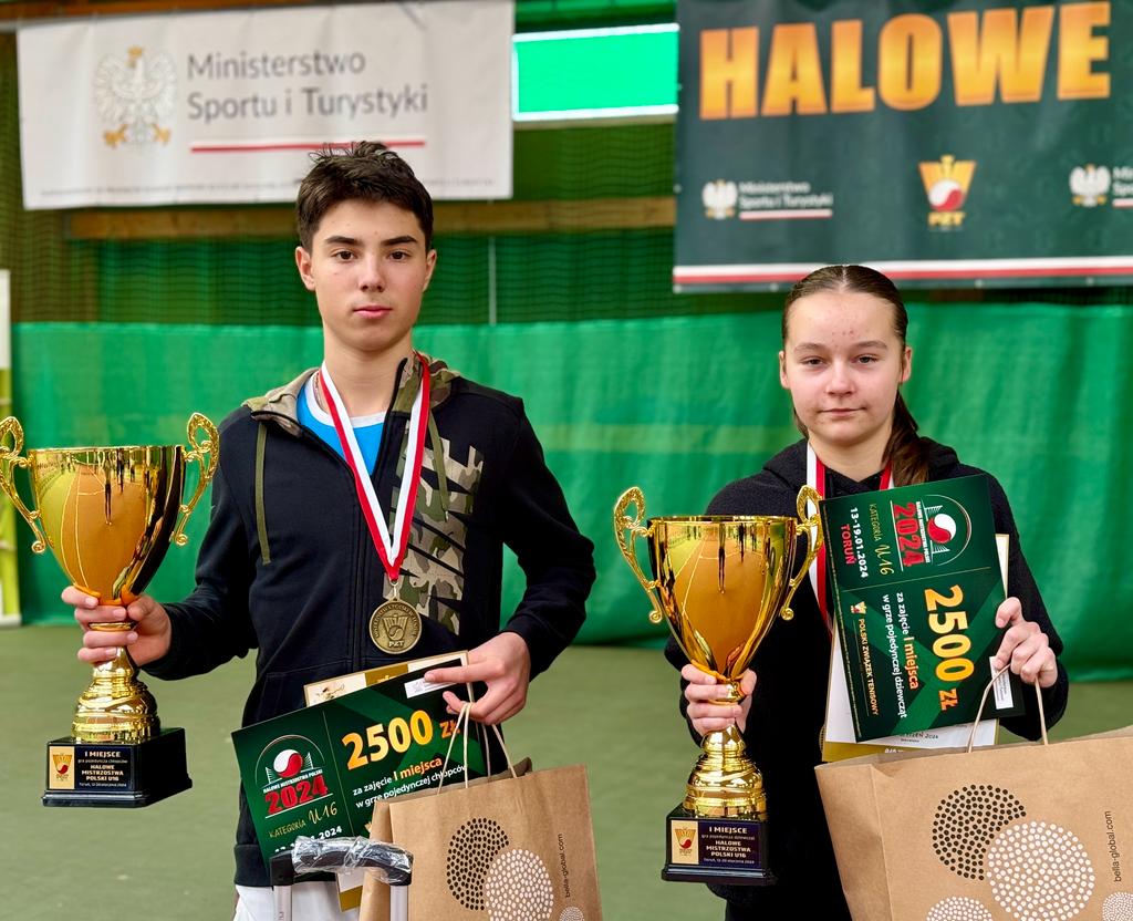 Anna Kmiecik, reprezentująca Górnika Bytom wywalczyła w Toruniu złoty medal Halowych Mistrzostw Polski U16, fot. Aneta Budzałek