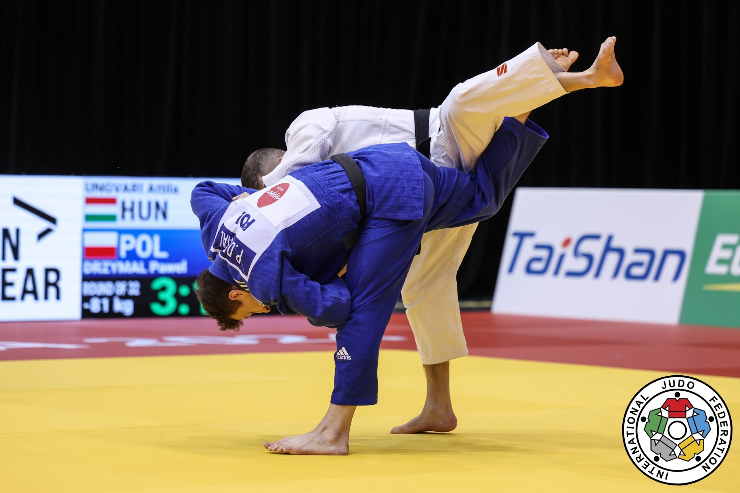 Paweł Drzymał wygrywał walkę za walką. Fot. IJF