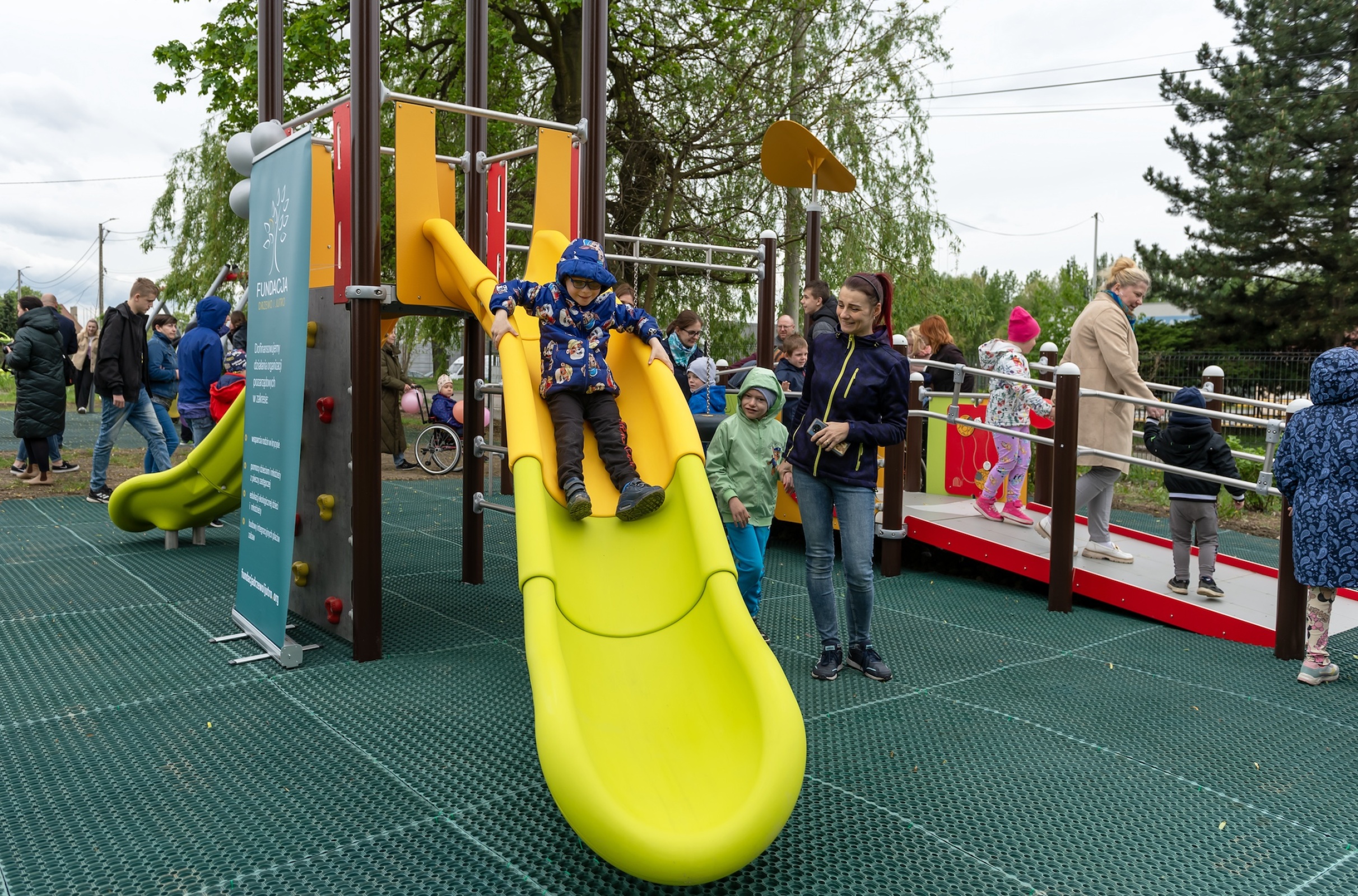 Zjeżdżalnia na terenie ośrodka w Szombierkach