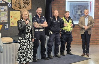 Jak bezpiecznie zachowywać się na drodze?