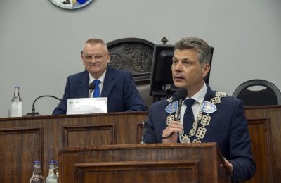 Prezydent Mariusz Wołosz i radni Rady Miejskiej z