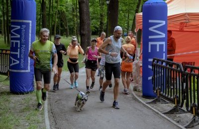 Biegali 12 godzin dla bytomskiego schroniska