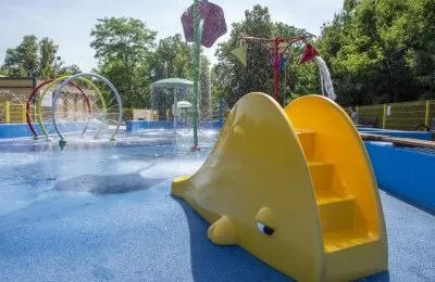 Wodny plac zabaw znów dostępny, basen dla niepł