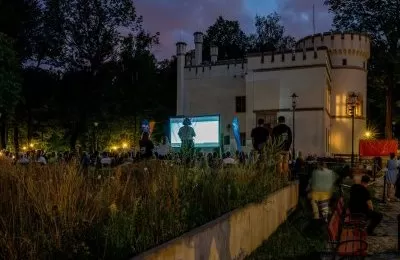 BCKino Plenerowe oczarowało widzów w zabytkowym